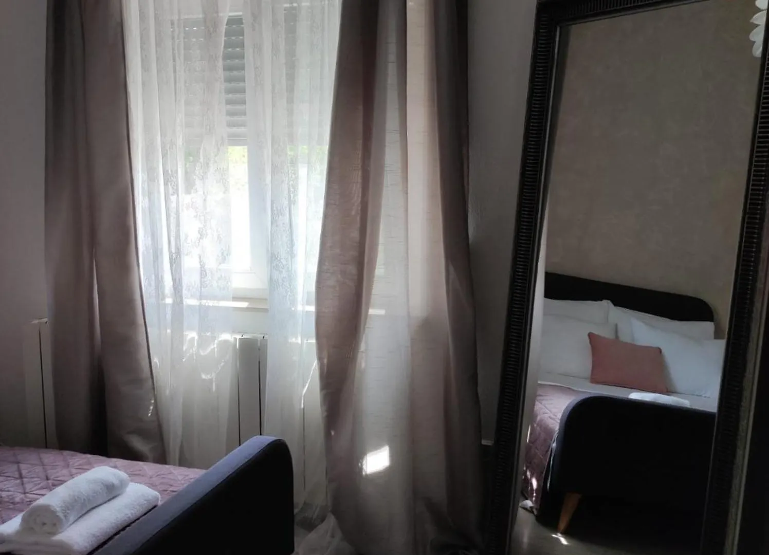 Apartman Debora Sa Privatnim Bazenom  Pula