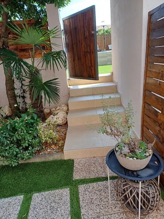 Apartman Debora Sa Privatnim Bazenom Croatia